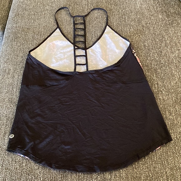 Lululemon tank top - Picture 2 of 8